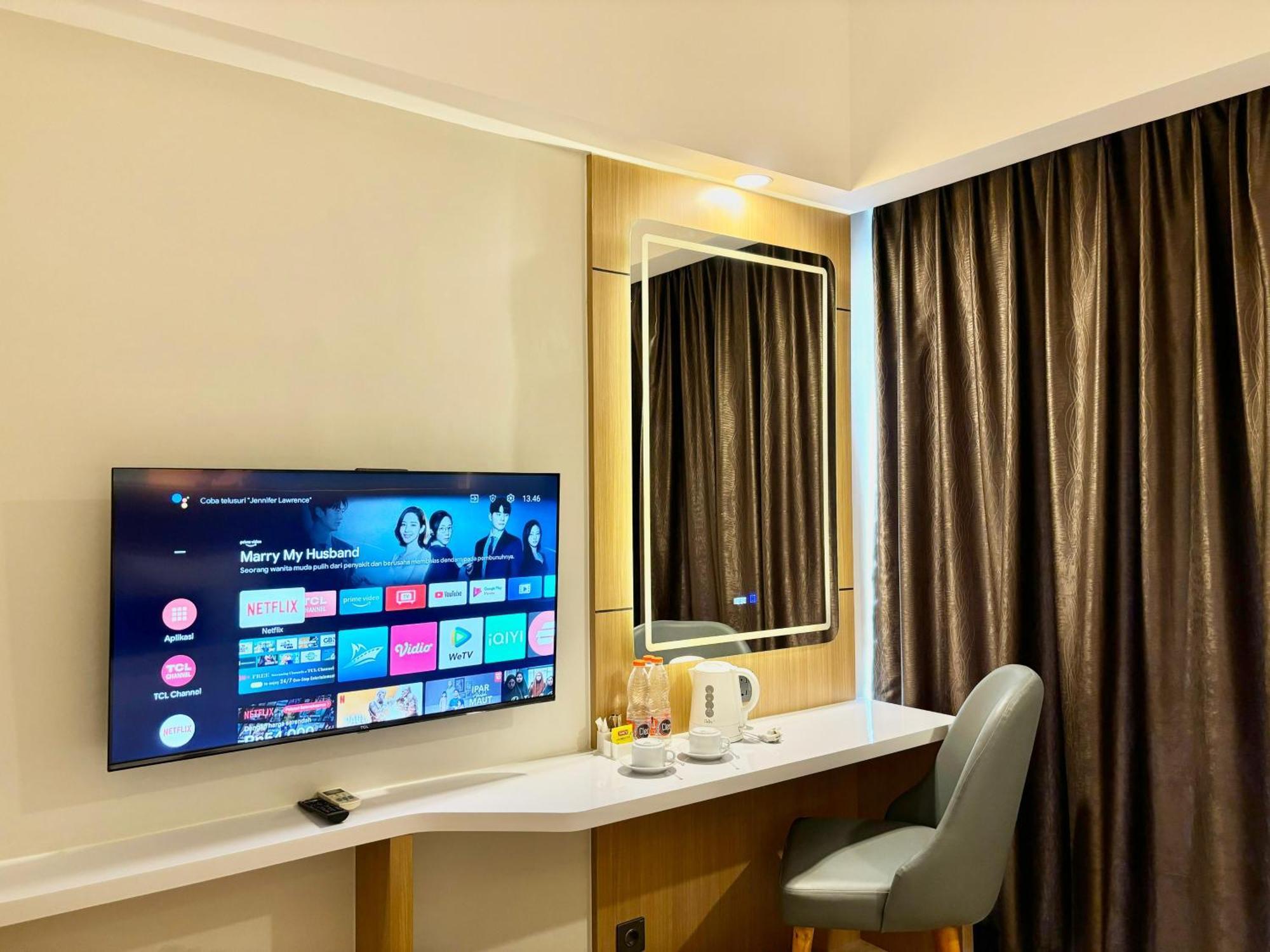Metland Hotel Cirebon Exterior photo